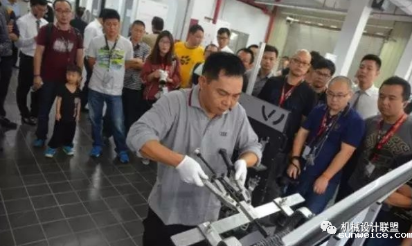 9306bfdae3ad957bbaffc67f59d1e115